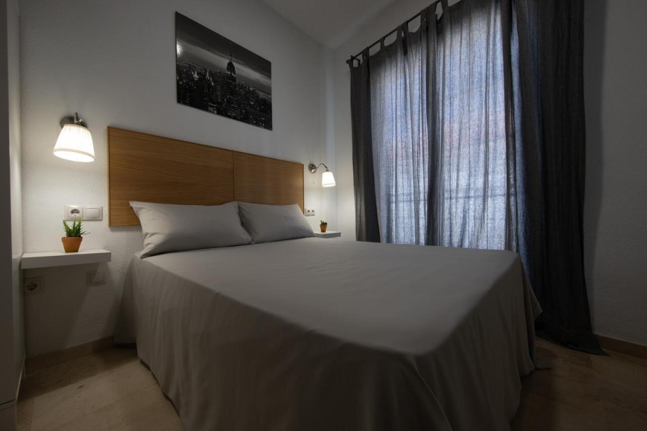 Private Rooftop & Elegant Studio - Center By Rems Apartment Malaga Ngoại thất bức ảnh