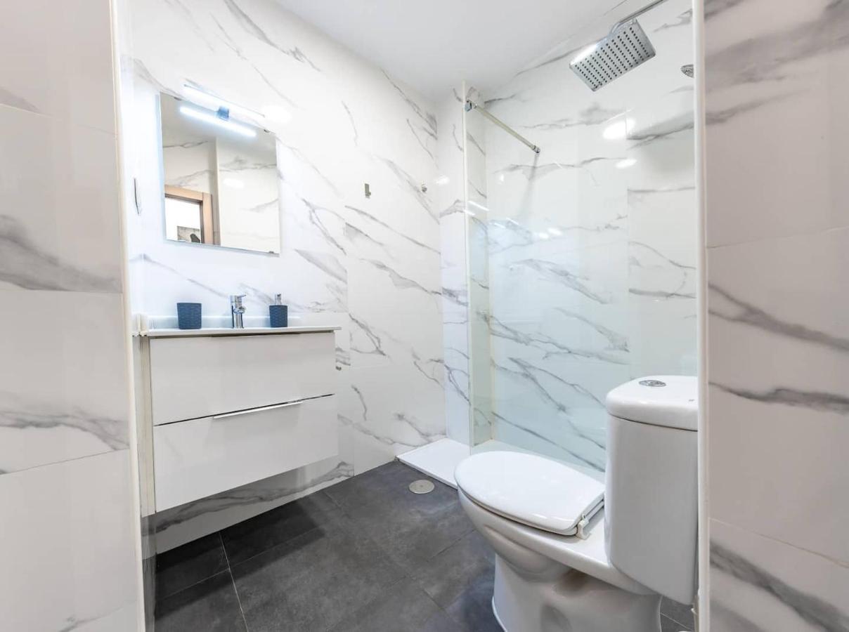 Private Rooftop & Elegant Studio - Center By Rems Apartment Malaga Ngoại thất bức ảnh