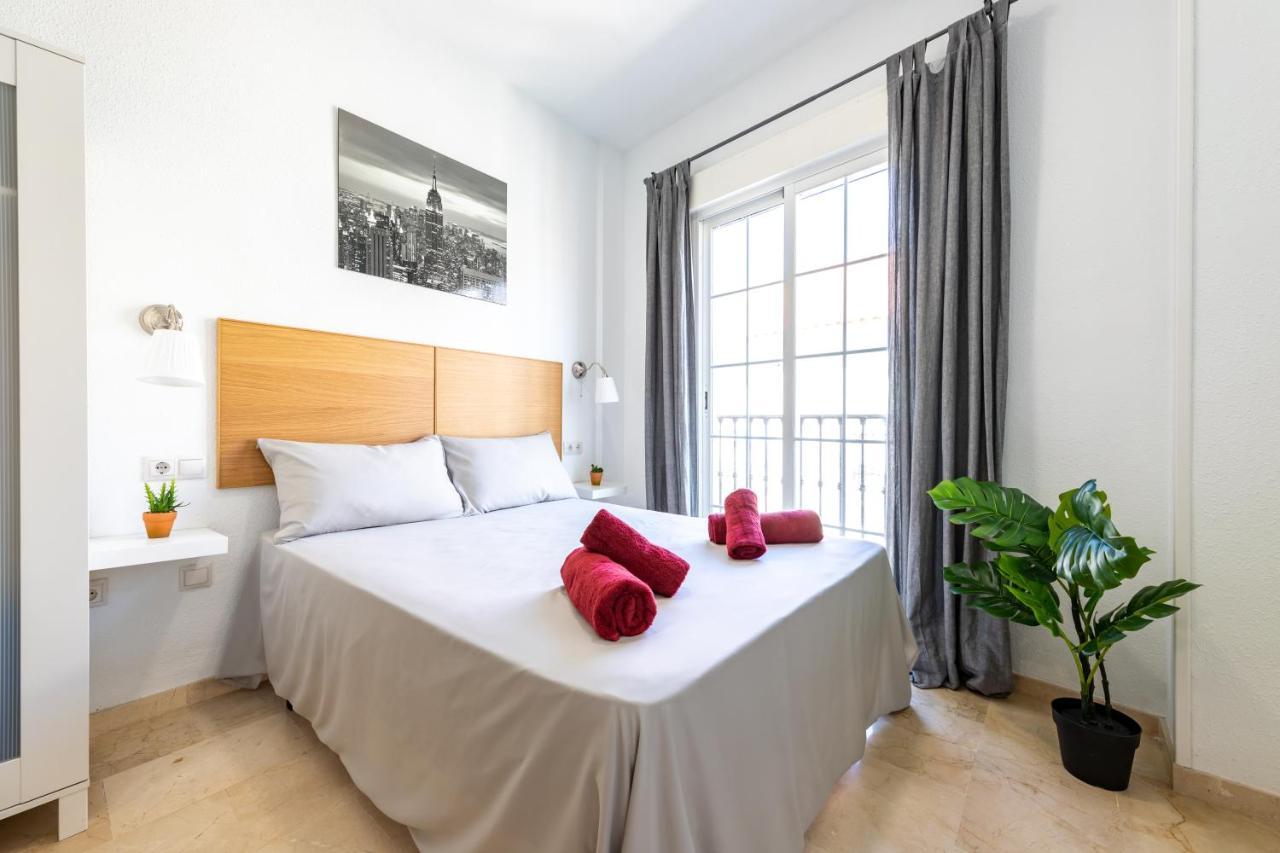 Private Rooftop & Elegant Studio - Center By Rems Apartment Malaga Ngoại thất bức ảnh